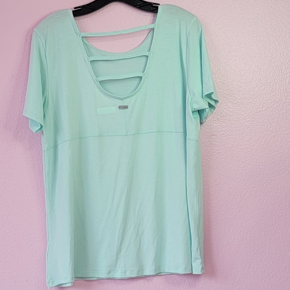 Columbia  Essential Elements Short Sleeve ShirT/ XL. - Picture 4 of 10